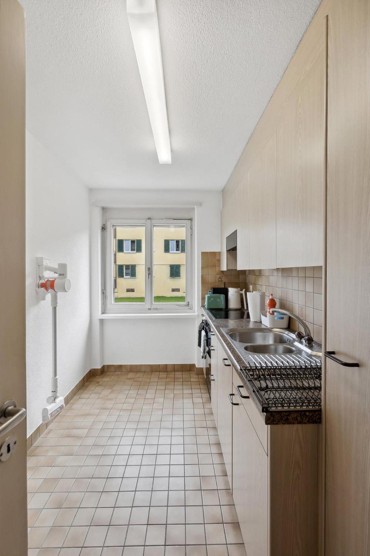 Cozy 2 Bedroom Apartment In Zürich Exteriör bild