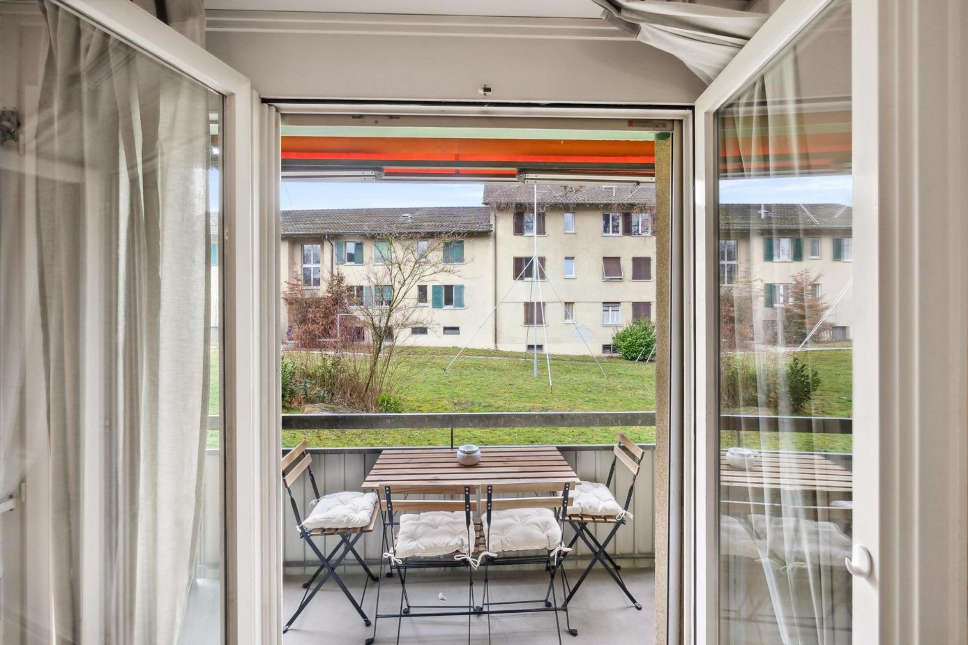 Cozy 2 Bedroom Apartment In Zürich Exteriör bild